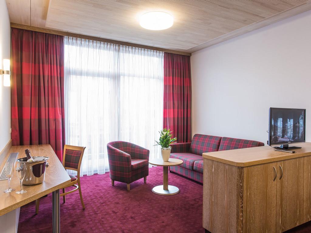 Hotel Kreuz Gaestehaus Und Lauchertbar Mit Terrasse Gammertingen المظهر الخارجي الصورة