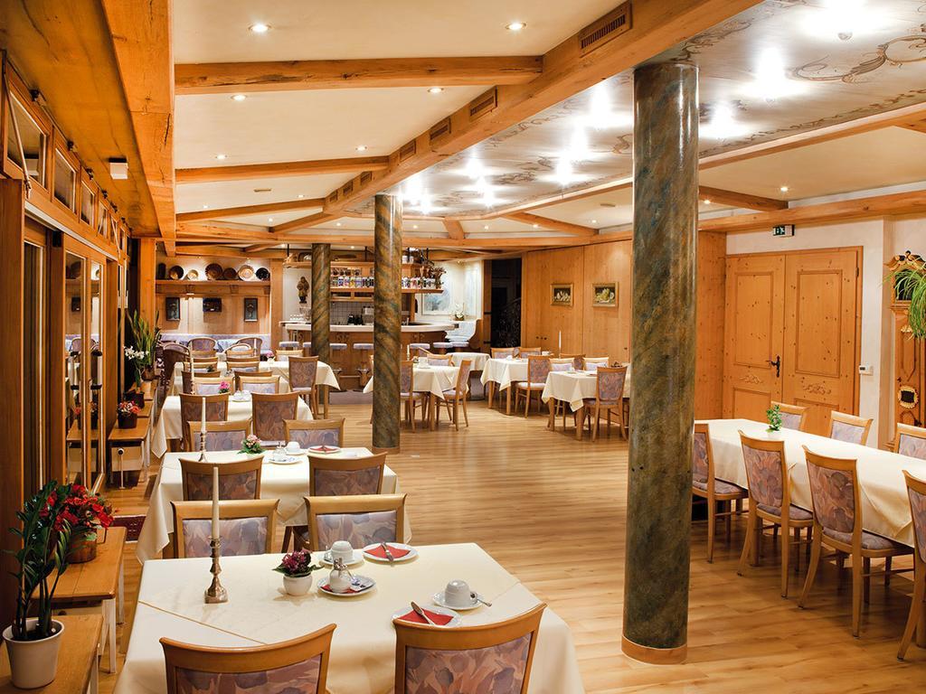 Hotel Kreuz Gaestehaus Und Lauchertbar Mit Terrasse Gammertingen المظهر الخارجي الصورة